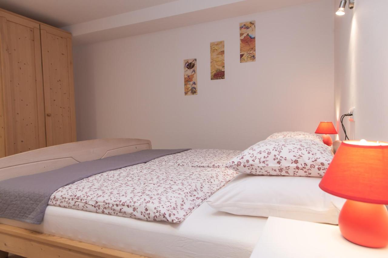 Apartments Rozic Бохин Екстериор снимка