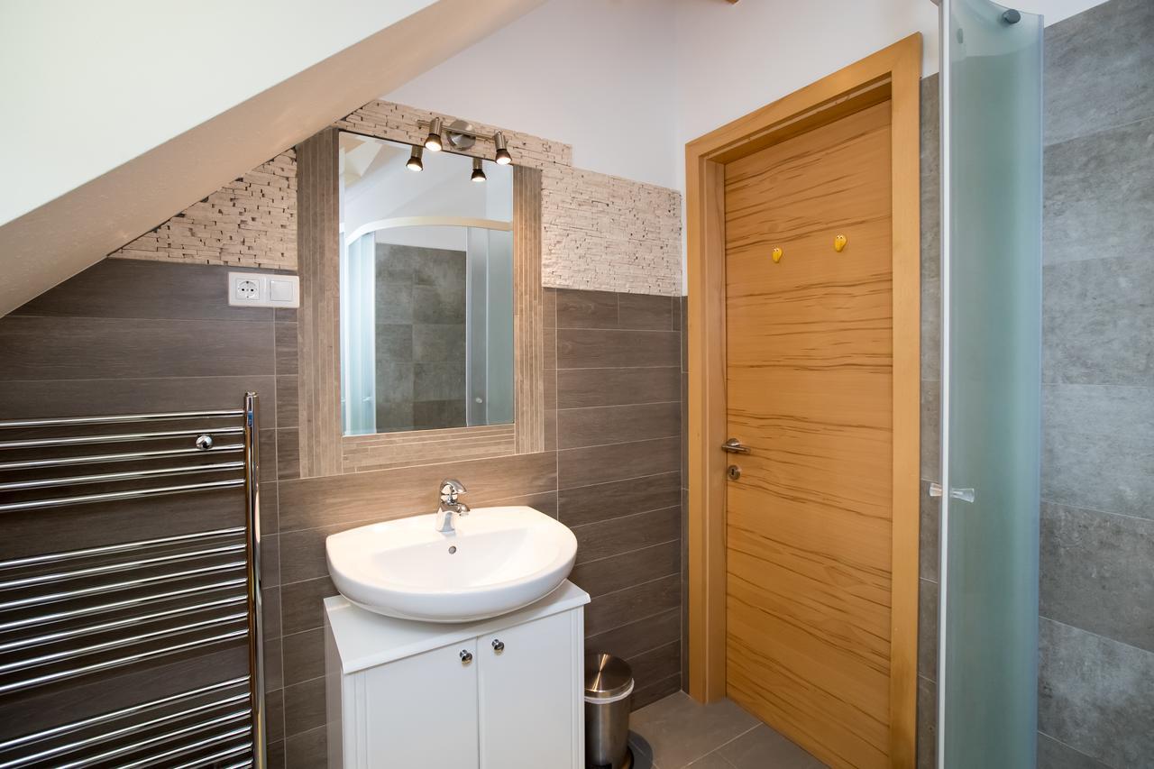 Apartments Rozic Бохин Екстериор снимка